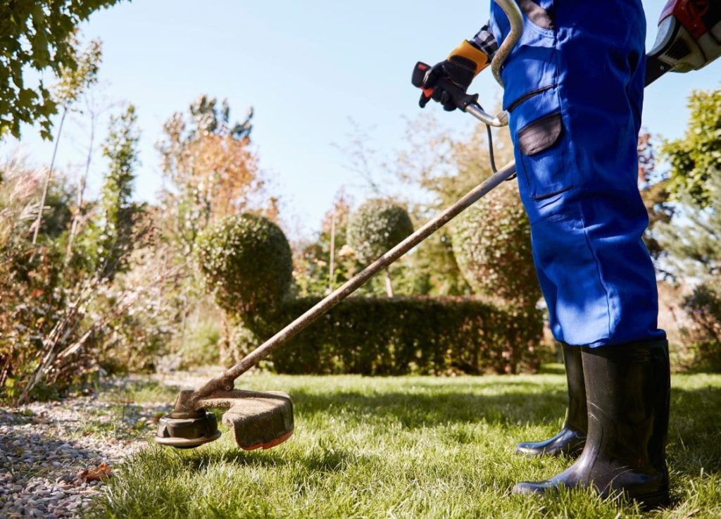 Imagem de funcionário de Empresa de Terceirização de Limpeza e Jardinagem em Cascavel